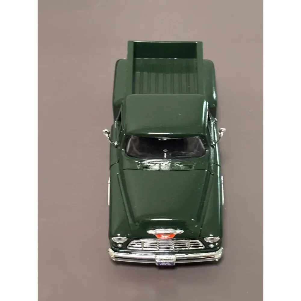 Motor Max 1955 Chevrolet Pickup 1:24 Diecast Dark Green No. 68064 With Tow Hook